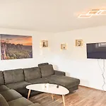 Urlaubsmagie - Hochgefuehl - Gemeinschaftsgarten, Sauna & Saisonaler Pool * Sebnitz
