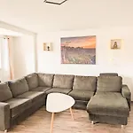 Apartment Urlaubsmagie - Hochgefuehl - Gemeinschaftsgarten, Sauna & Saisonaler Pool