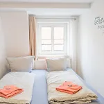 Urlaubsmagie - Hochgefuehl - Gemeinschaftsgarten, Sauna & Saisonaler Pool Apartment Sebnitz