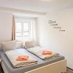 Apartment Urlaubsmagie - Hochgefuehl - Gemeinschaftsgarten, Sauna & Saisonaler Pool Sebnitz