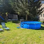 Urlaubsmagie - Hochgefuehl - Gemeinschaftsgarten, Sauna & Saisonaler Pool Apartment Sebnitz